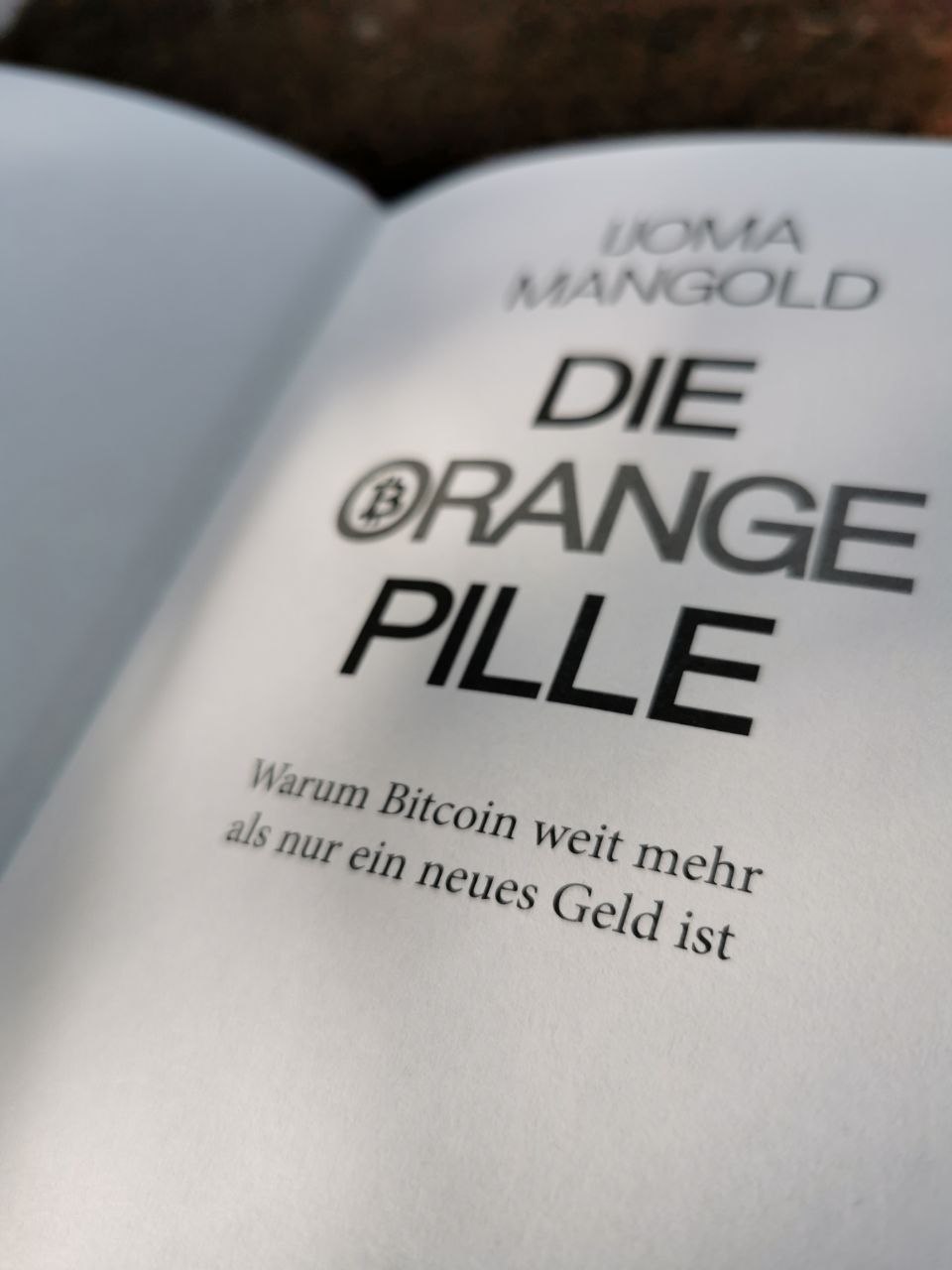 "Die orange Pille" von Ijoma Mangold